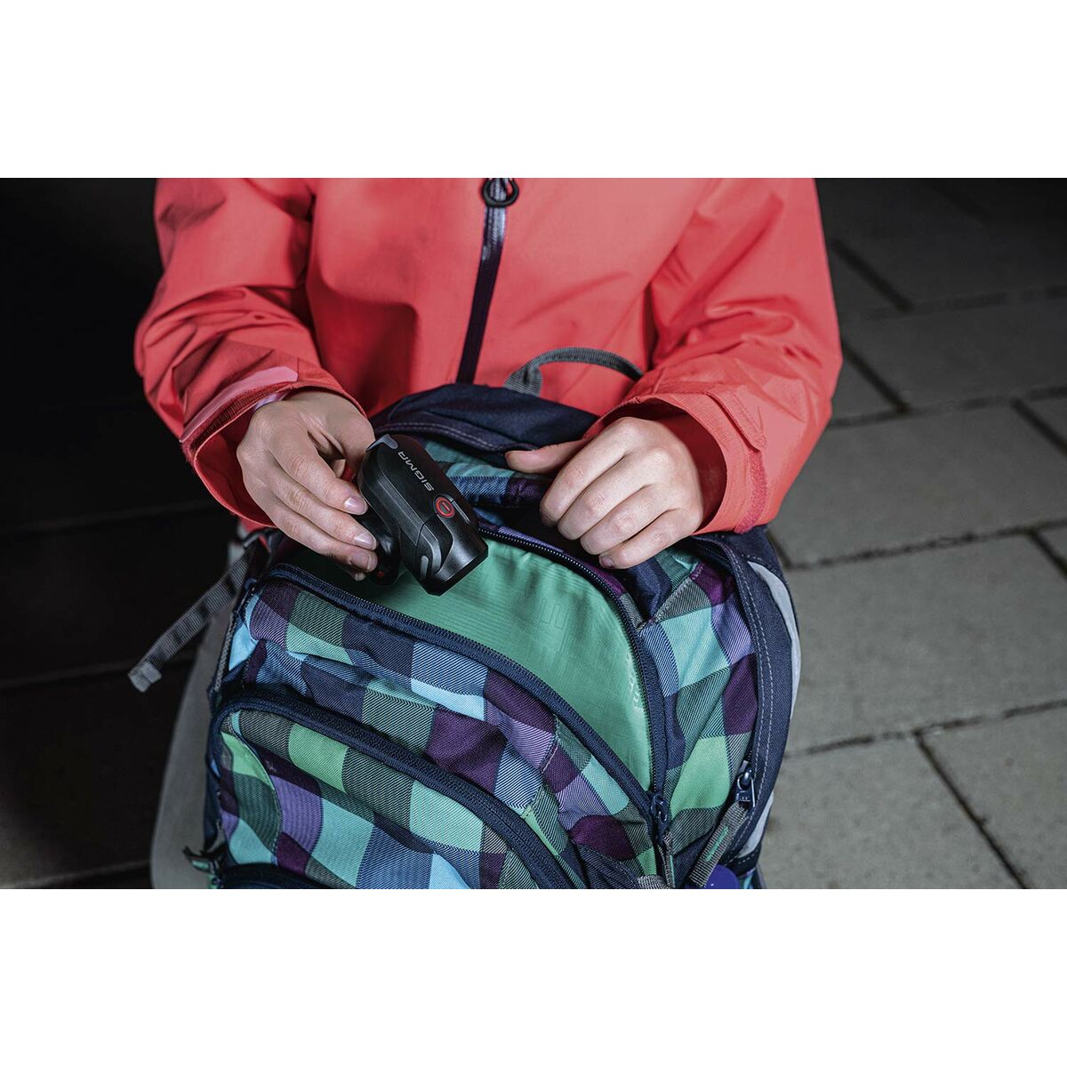 V3H569F1017AD5D2998281BF7121B424F56R7320716P8