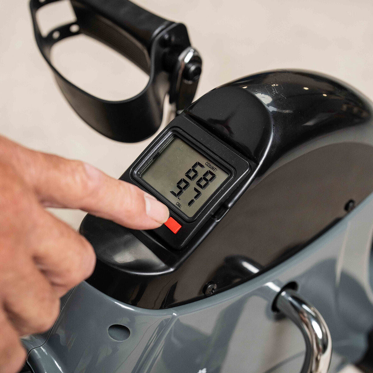 V3H5E6E6929EB40EB47F99432F1F683B25DR6975801P3